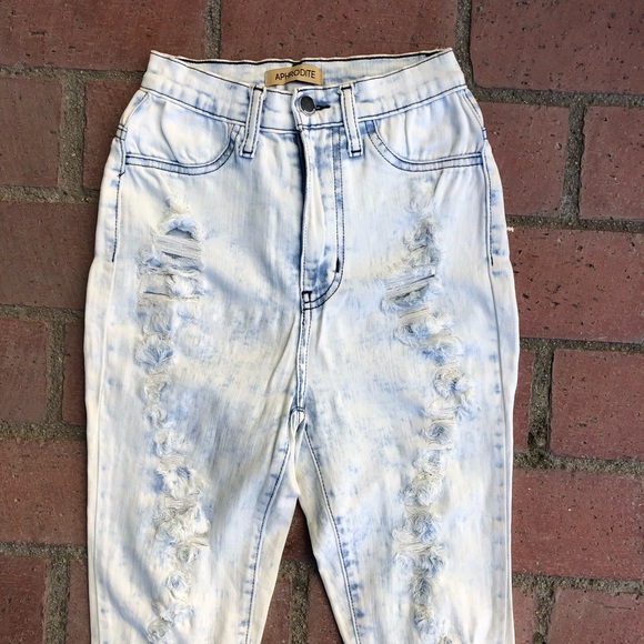 NEW 🐰 Aphrodite High Waisted Acid Wash Distressed - Picture 4 of 10